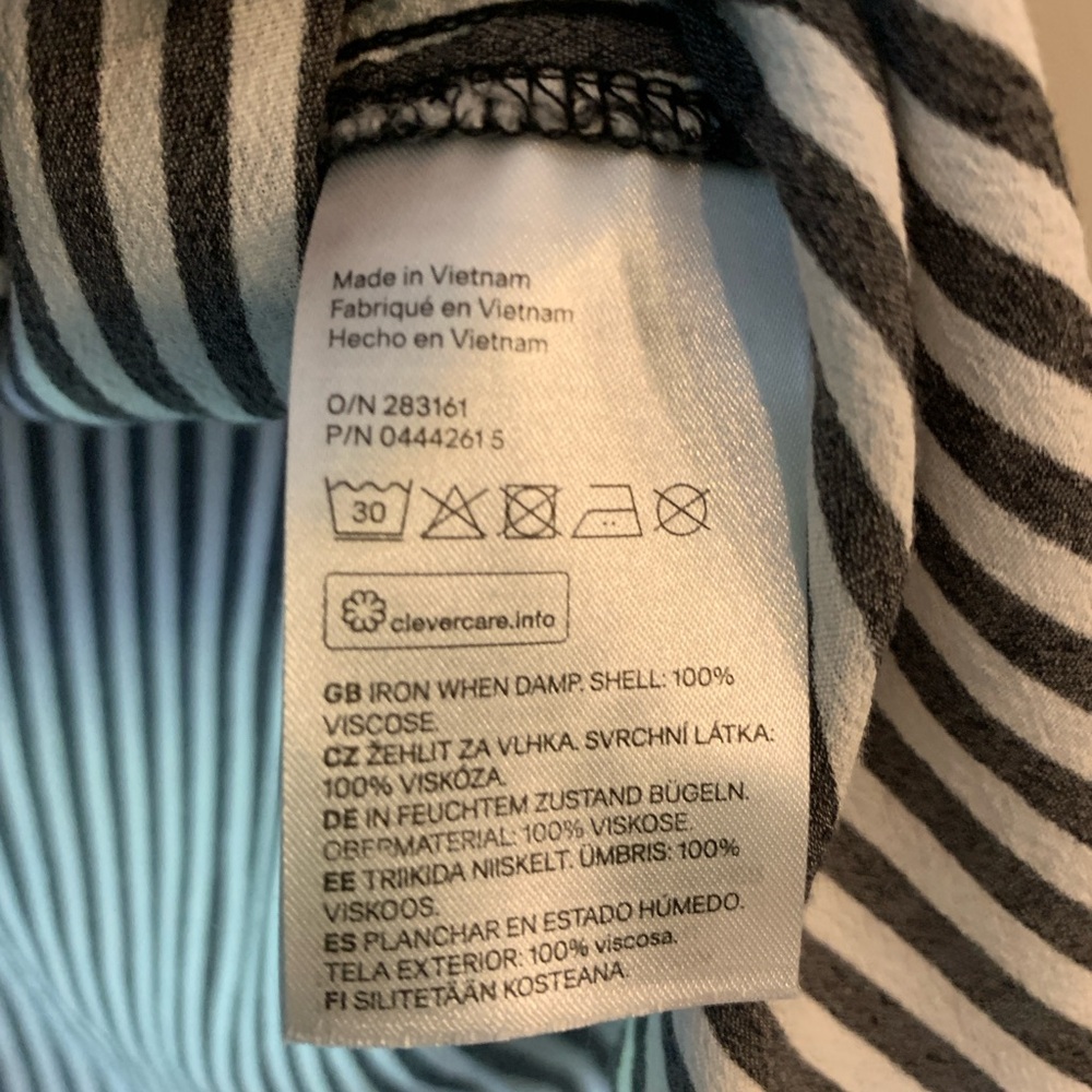 H&M Viscose Blouse - Picture 3 of 4